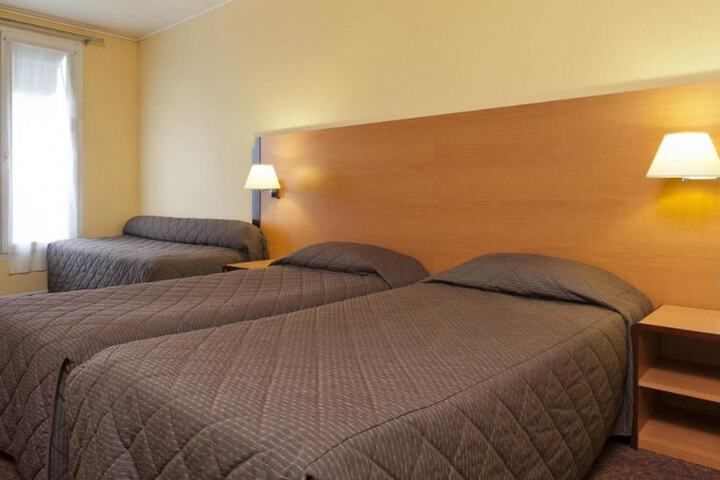 Room 21 of 44