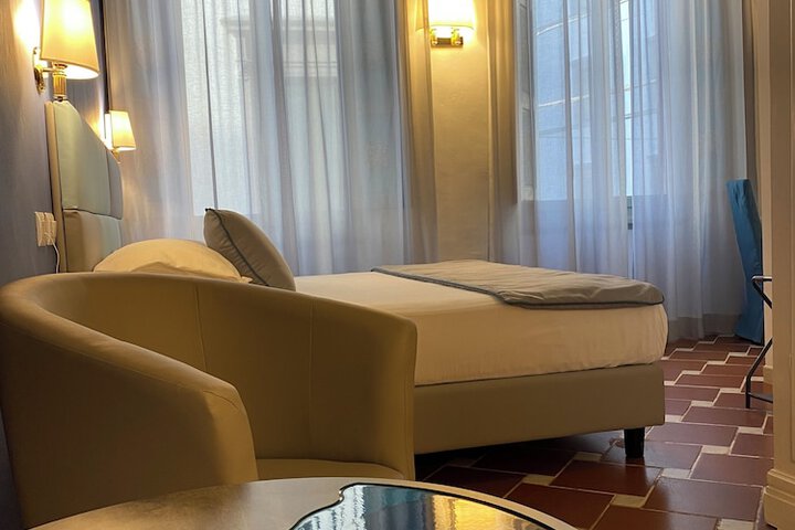 Room 56 of 91