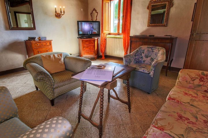 Room 15 of 37