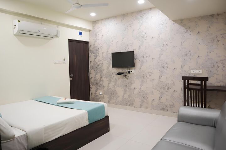 Room 5 of 7