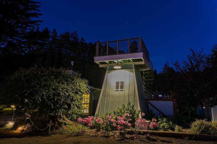 Hotel Exterior 82 of 84