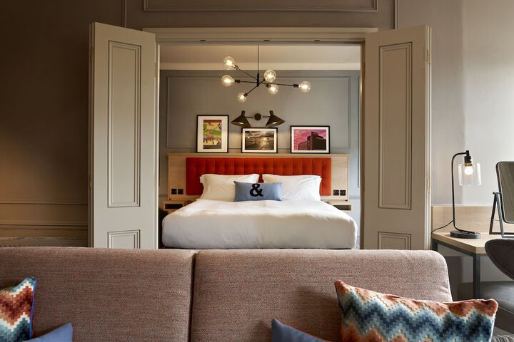 Room 26 of 60