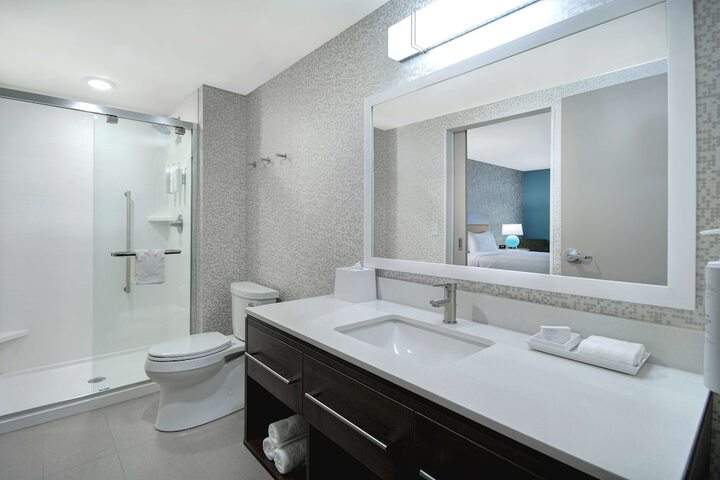 Bathroom shower
