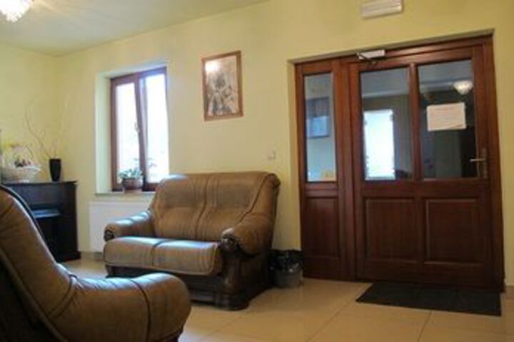 Room 16 of 19