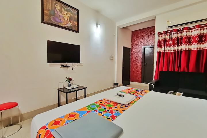 Room 8 of 37