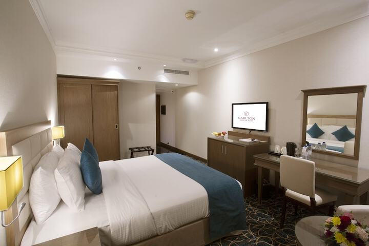 Room 3 of 25
