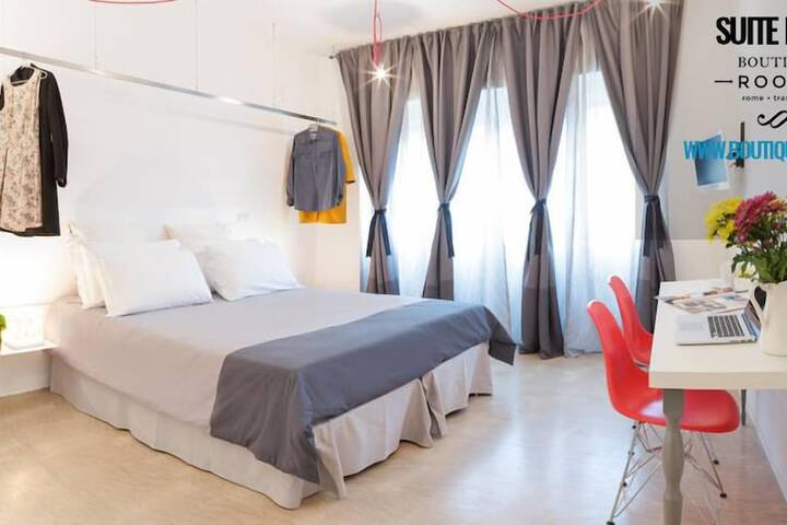 Room 4 of 22
