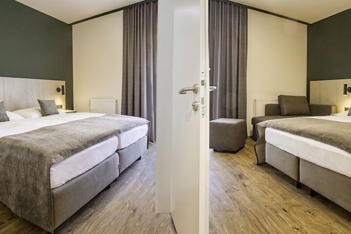 Room 13 of 50