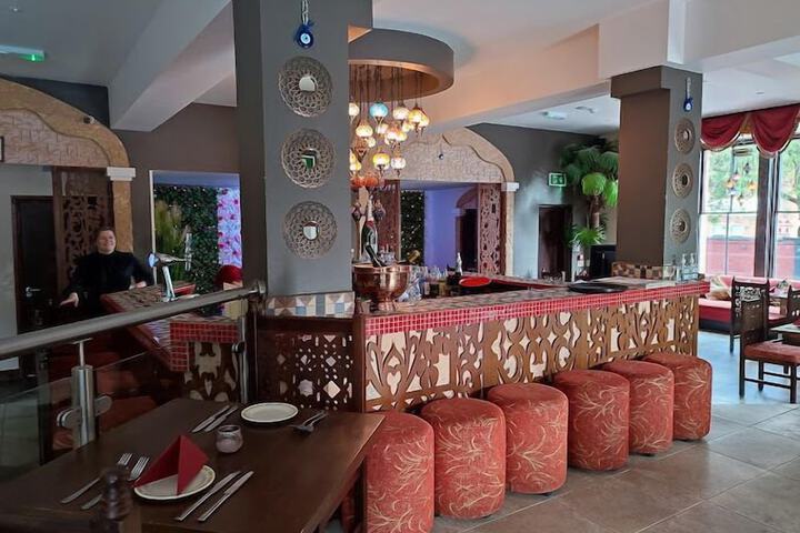 Dining 47 of 60