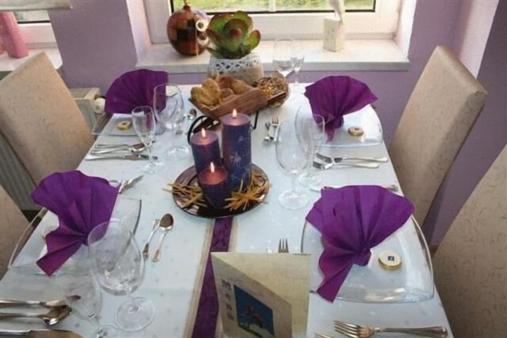 Dining 13 of 23