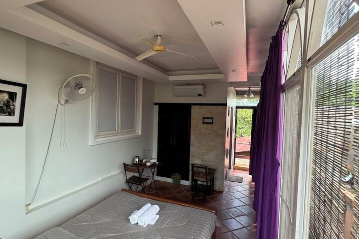 Room 14 of 36