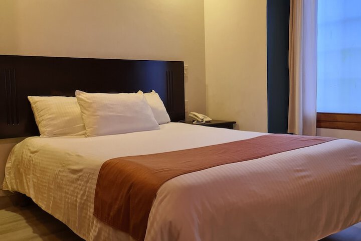Room 3 of 42