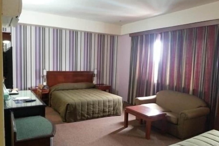 Room 43 of 75