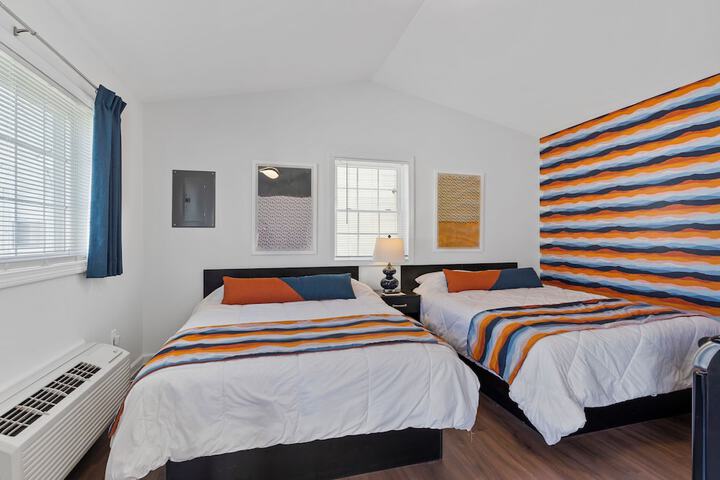 Room 15 of 53
