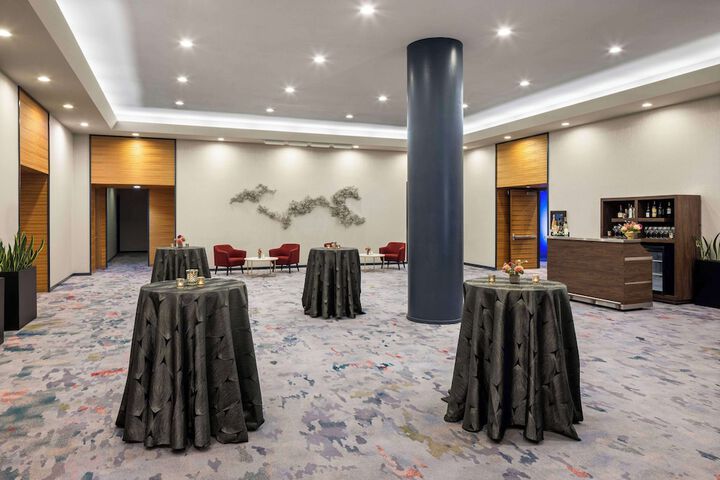 Meeting facility
