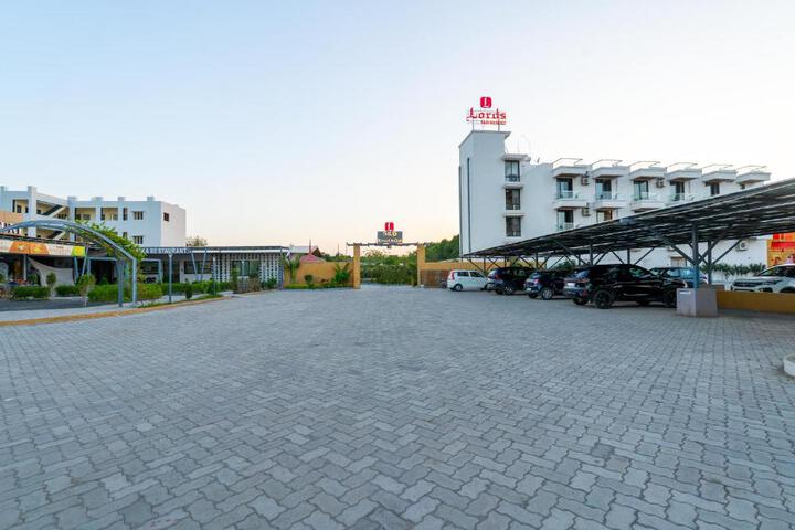 Exterior of Lords SKD Resort Salangpur