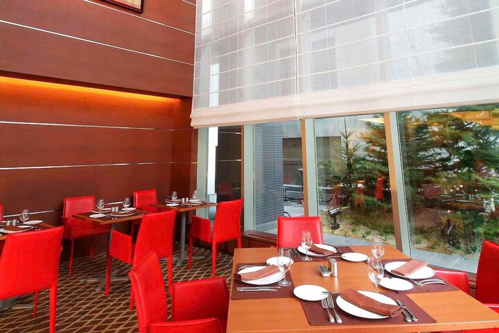 Dining 56 of 120