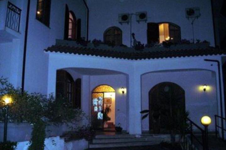 Photo 21