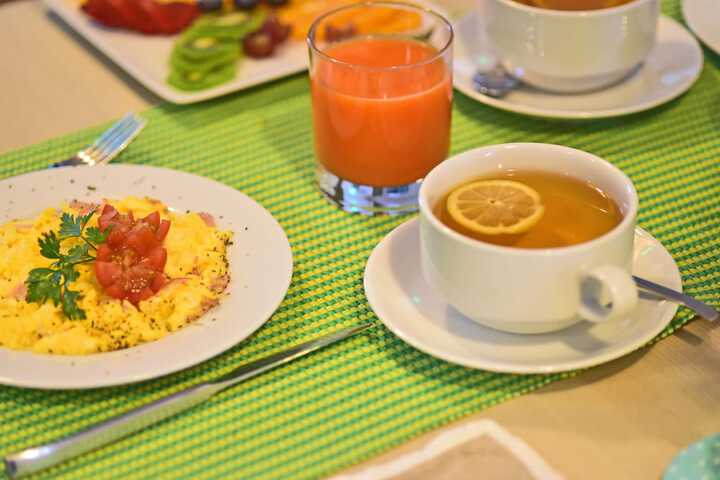 Breakfast/Coffee Service 30 of 71