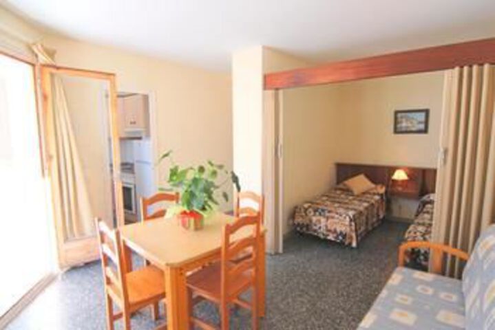 Room 14 of 39