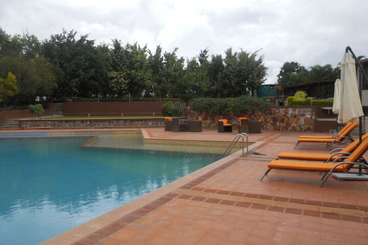 Pool 23 of 52