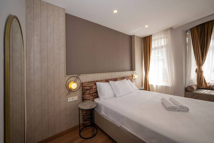 Room 20 of 98