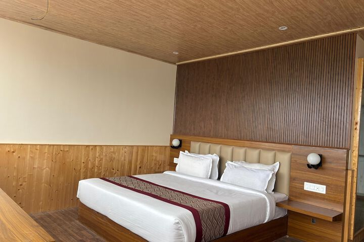 Room 9 of 67
