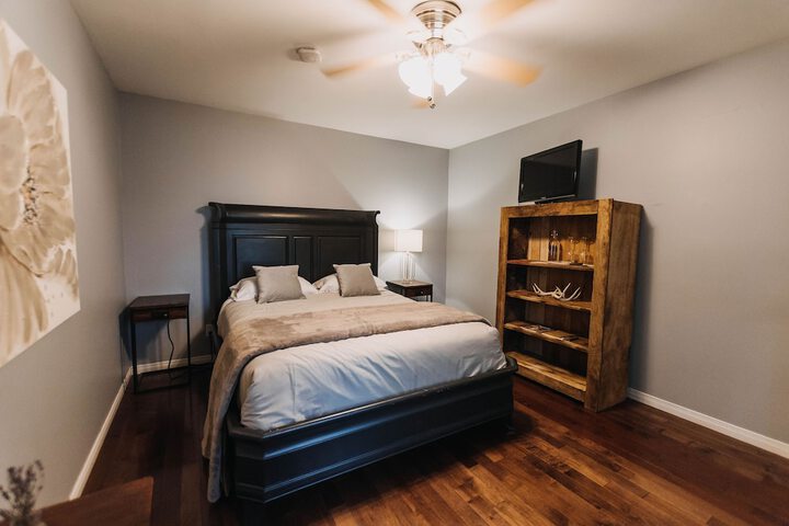Room 20 of 99
