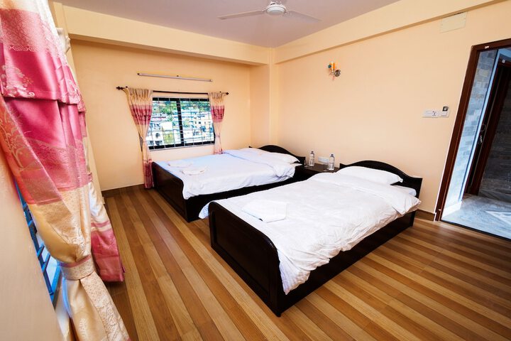 Room 13 of 52