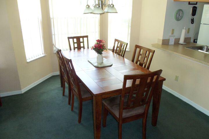 Room 10 of 40