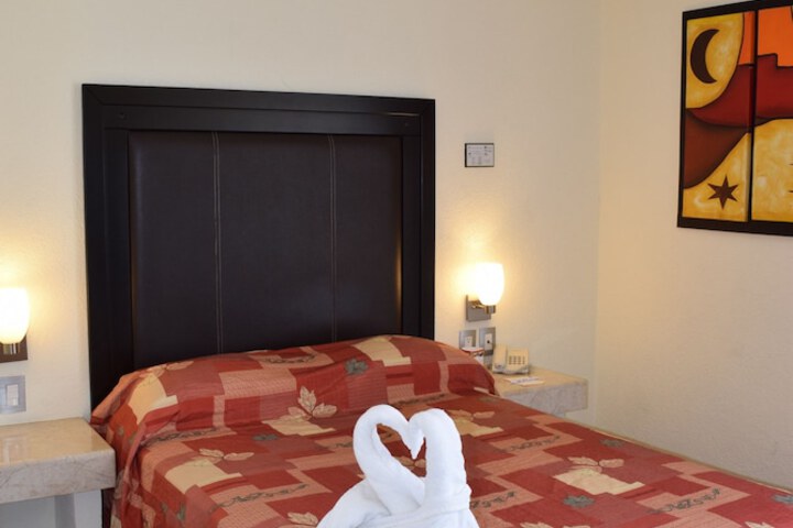 Room 8 of 60