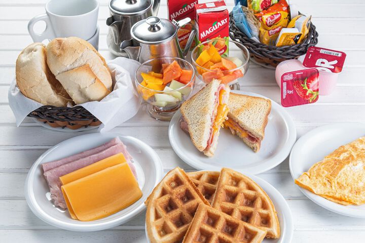 Breakfast/Coffee Service 36 of 42