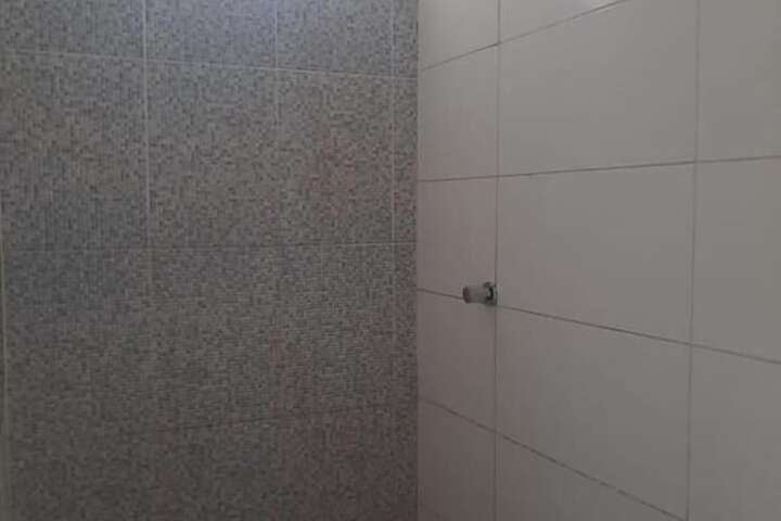Room 12 of 33