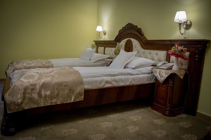 Room 22 of 39
