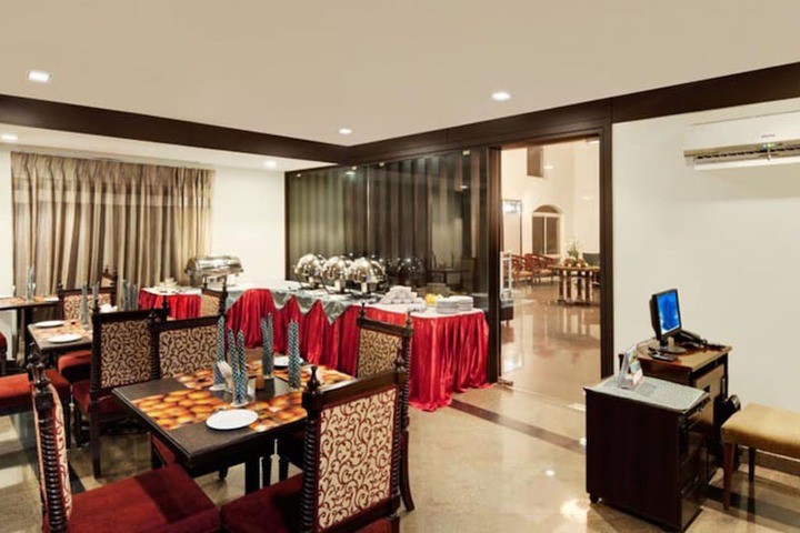 Dining Photos