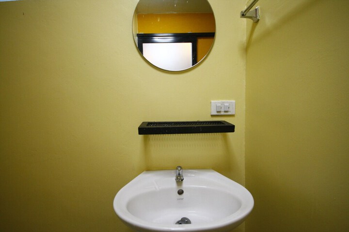 Room 95 of 122
