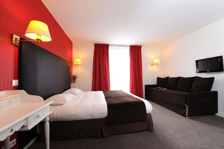 Room 3 of 50