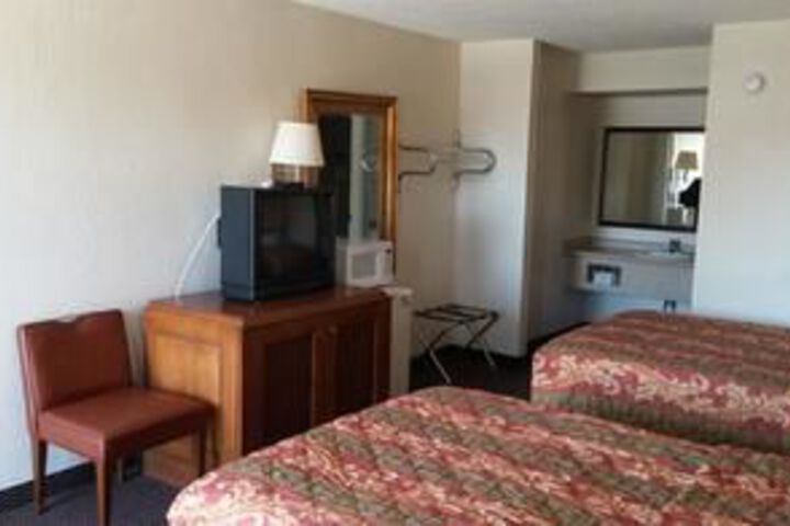 Room 36 of 60