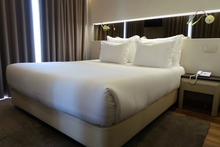 Room 29 of 85
