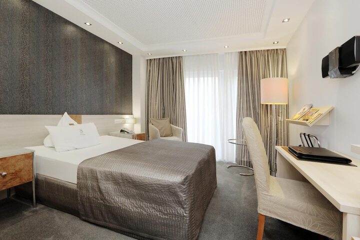 Room 14 of 51
