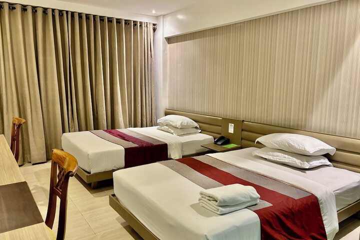 Room 5 of 20