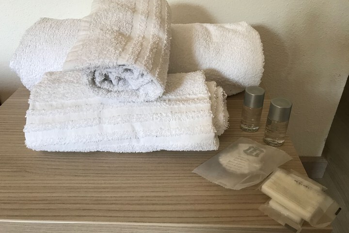 Room 30 of 37