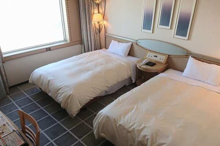 Room 48 of 116
