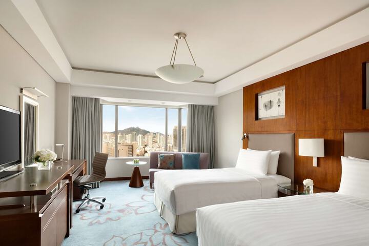 Room 10 of 91