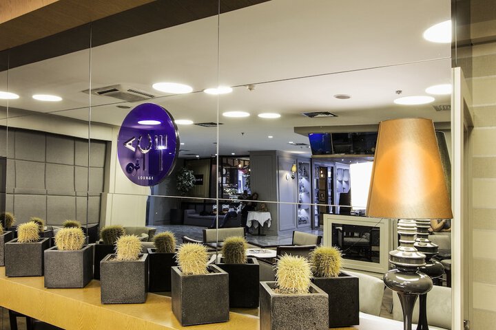 Guest Lobby