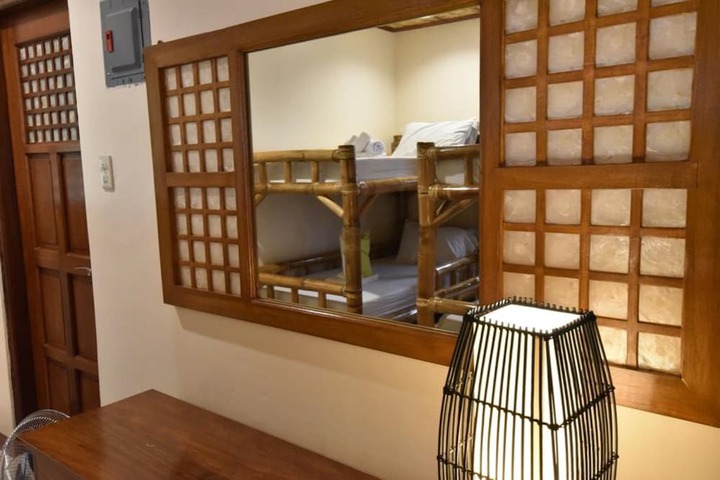 Room 30 of 69