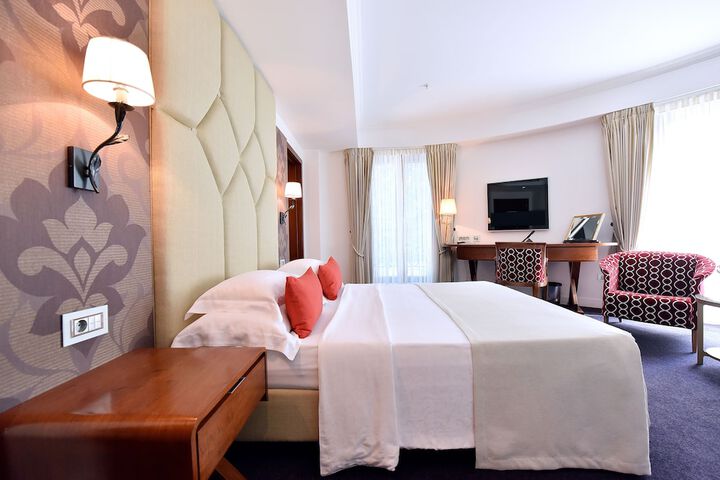Room 16 of 61