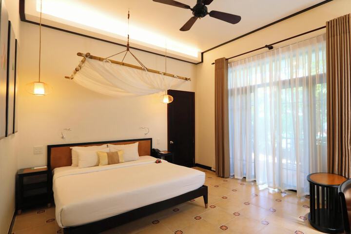 Room 20 of 181