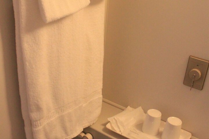 Room 21 of 35