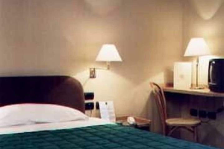 Room 8 of 55